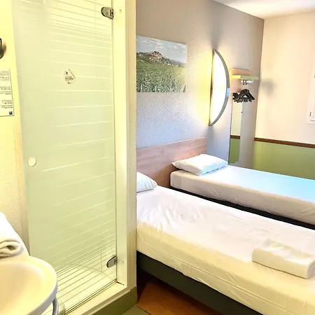 Hotel Ibis Budget Cosne Sur Loire Exterior photo