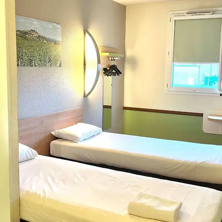 Hotel Ibis Budget Cosne Sur Loire Exterior photo