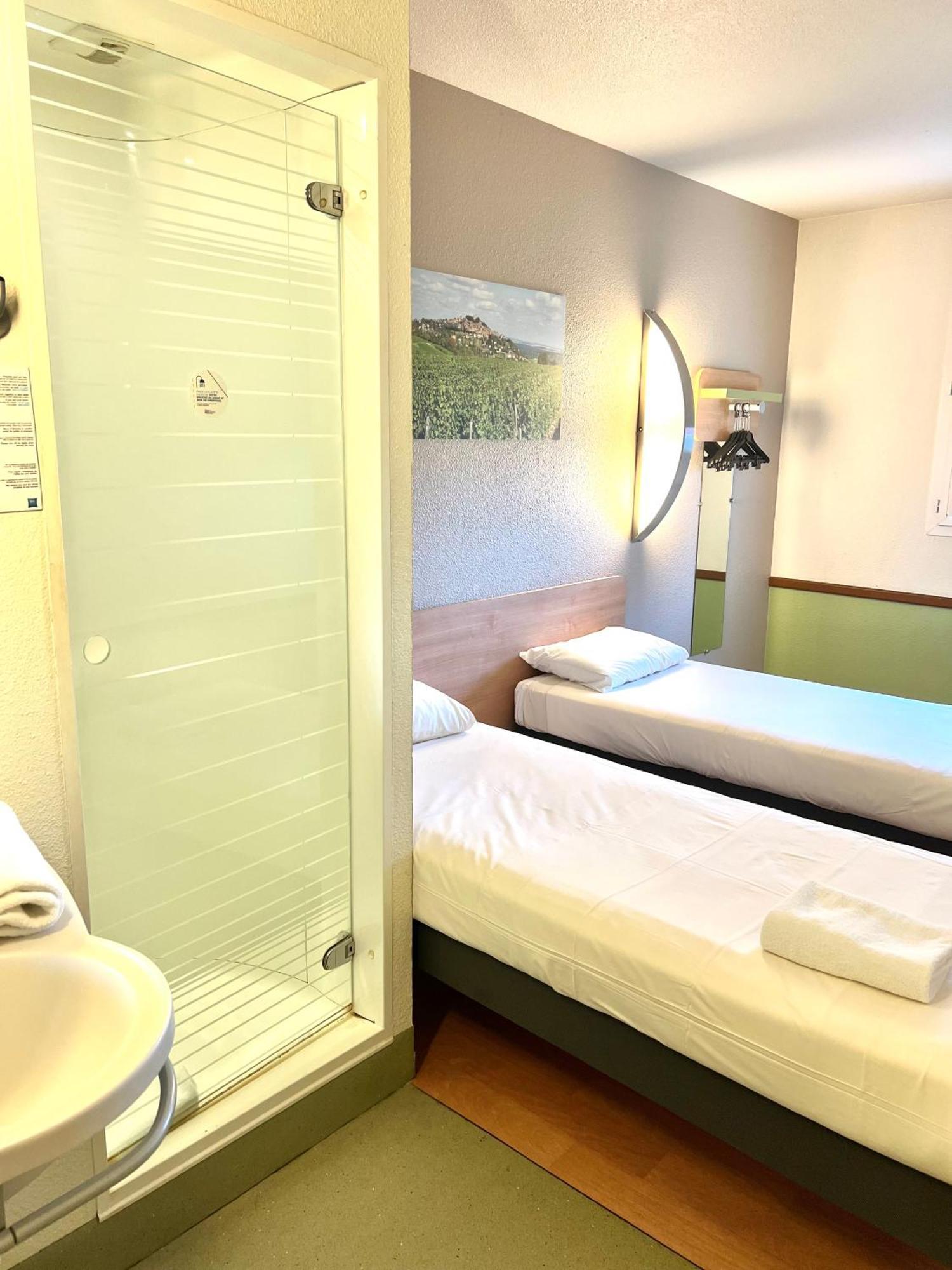 Hotel Ibis Budget Sur Loire