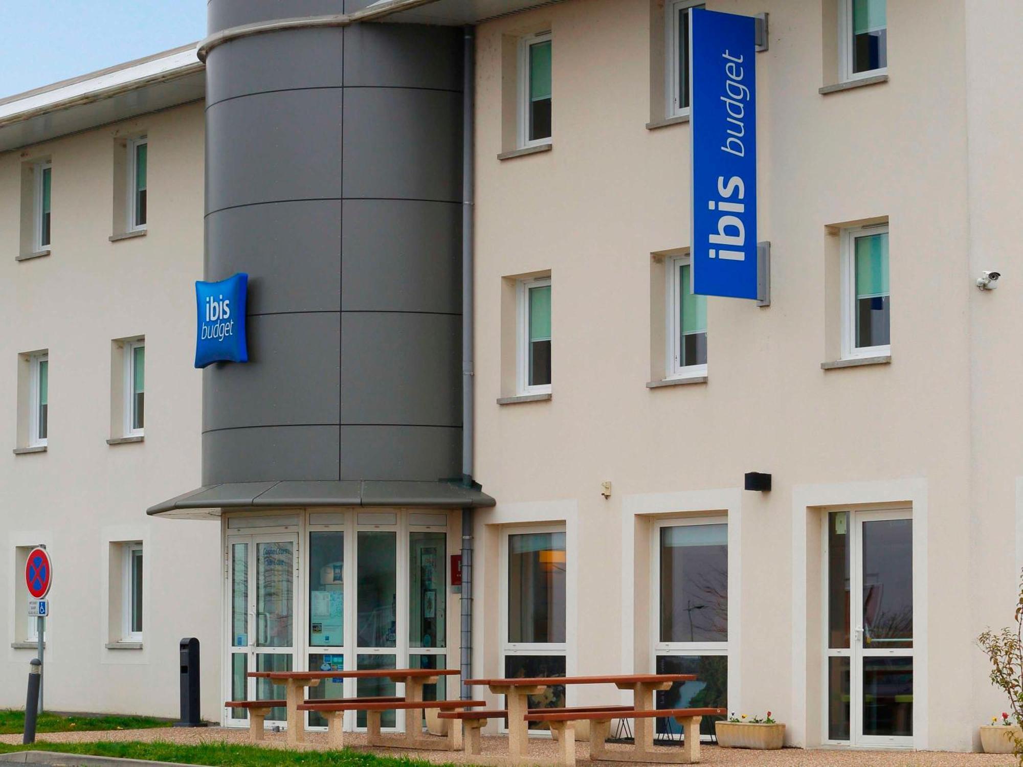 Hotel Ibis Budget Sur Loire